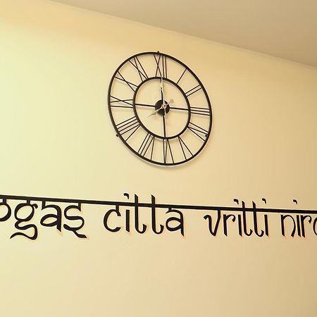 Amigosindia Vandrarhem New Delhi Exteriör bild