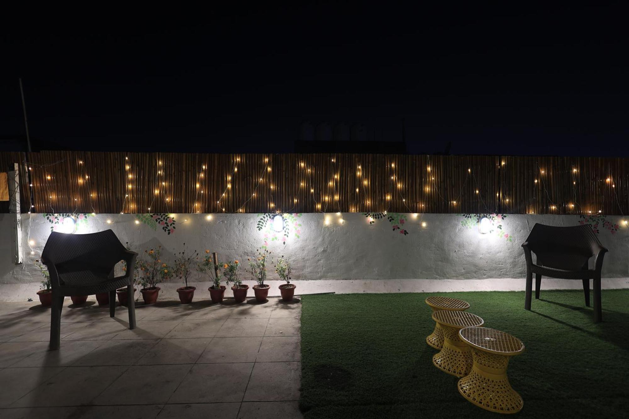 Amigosindia Vandrarhem New Delhi Exteriör bild